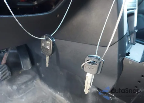 2014 Ford Police Interceptor z USA, uszkodzony, nr VIN 1FM5K8AR9EGA45007